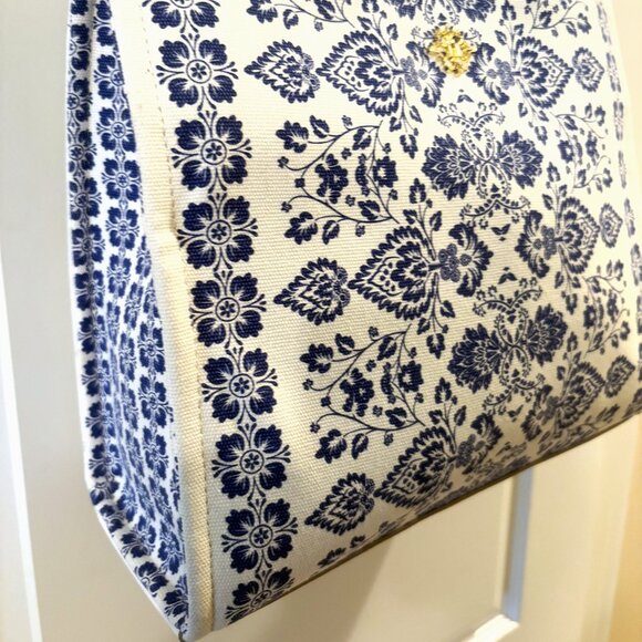 Nanette Lepore Blue & White canvas and Leather Hand Bag with Shoulder Strap NWOT - Picture 5 of 12